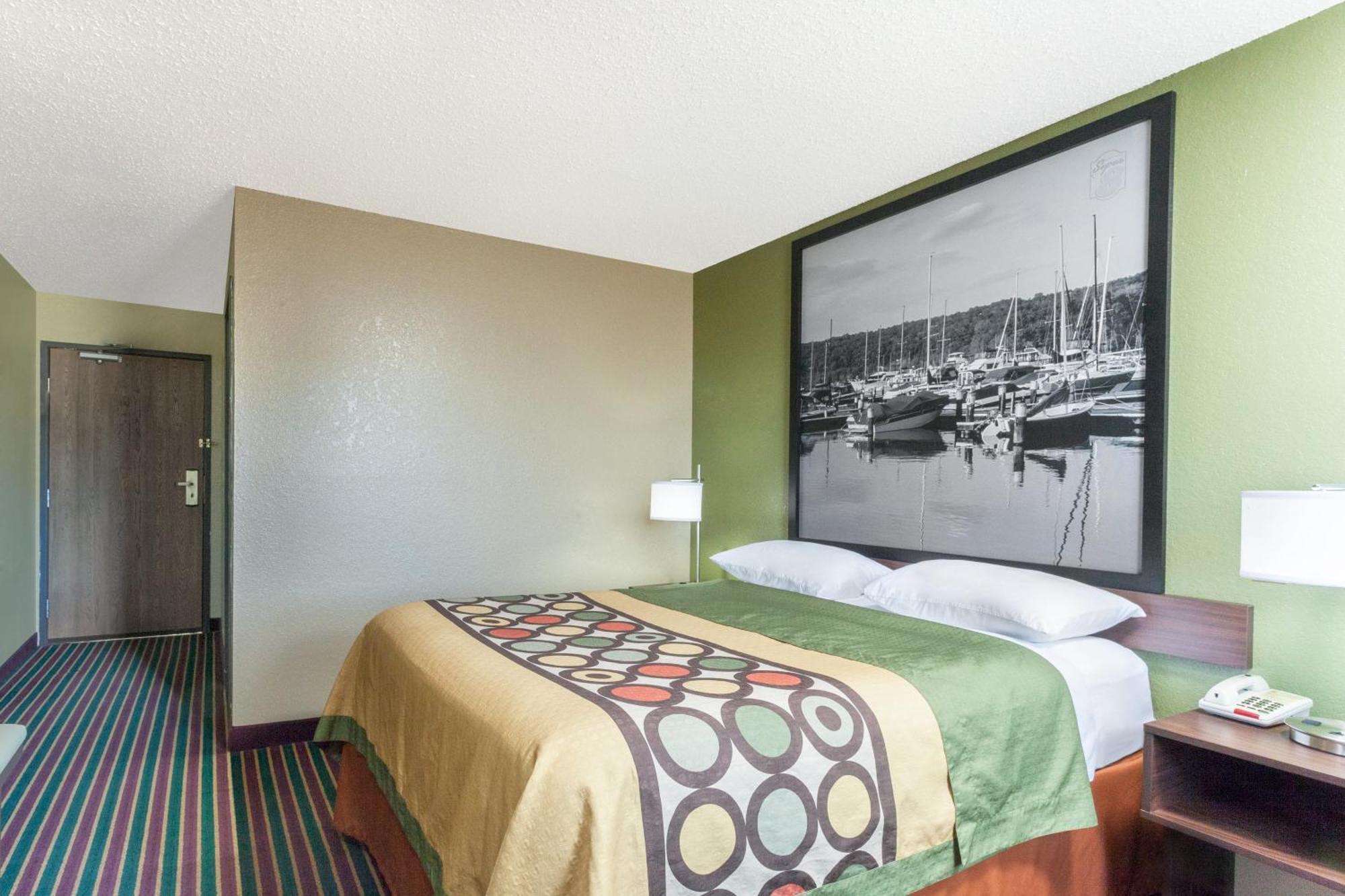 Super 8 By Wyndham Bath Hammondsport Area Motel Стая снимка