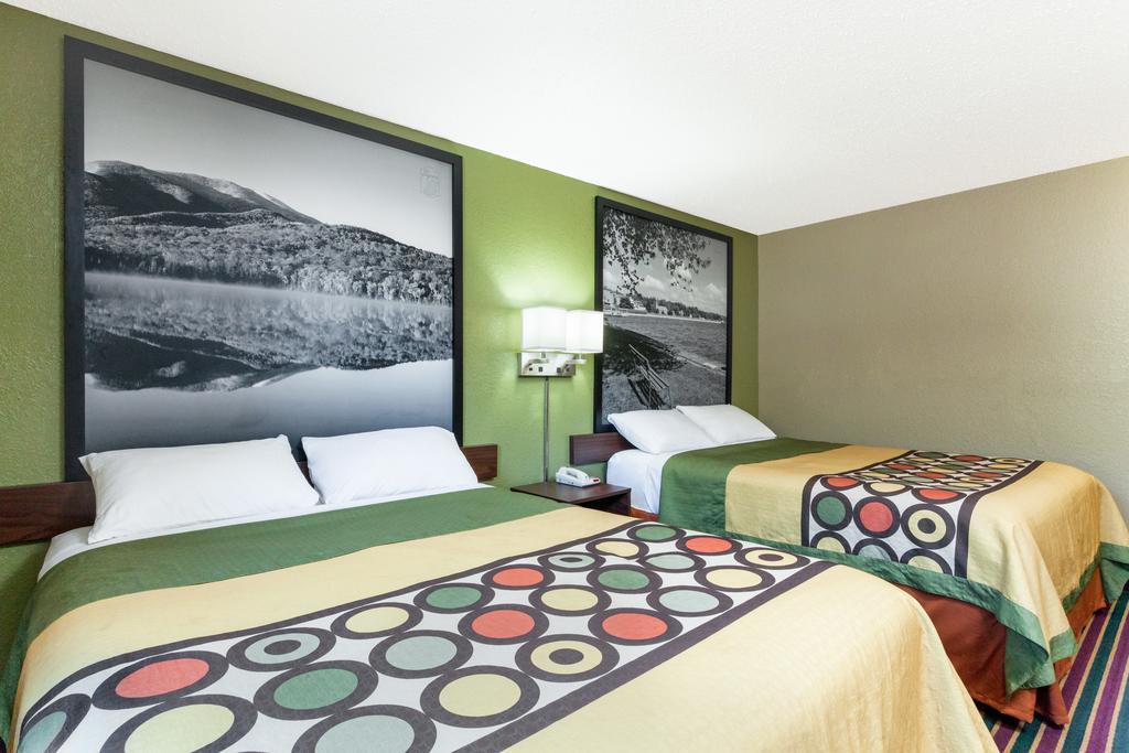 Super 8 By Wyndham Bath Hammondsport Area Motel Стая снимка
