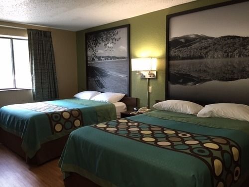 Super 8 By Wyndham Bath Hammondsport Area Motel Екстериор снимка