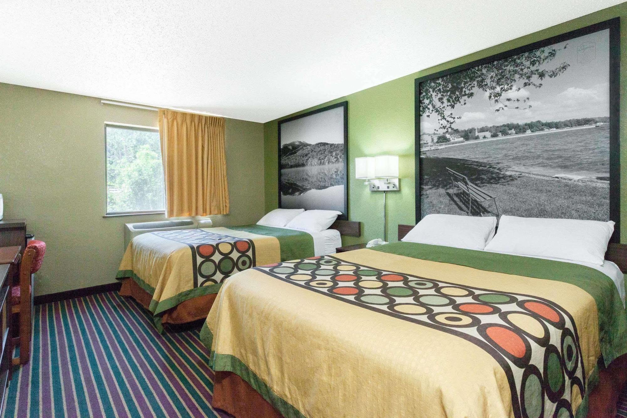 Super 8 By Wyndham Bath Hammondsport Area Motel Екстериор снимка
